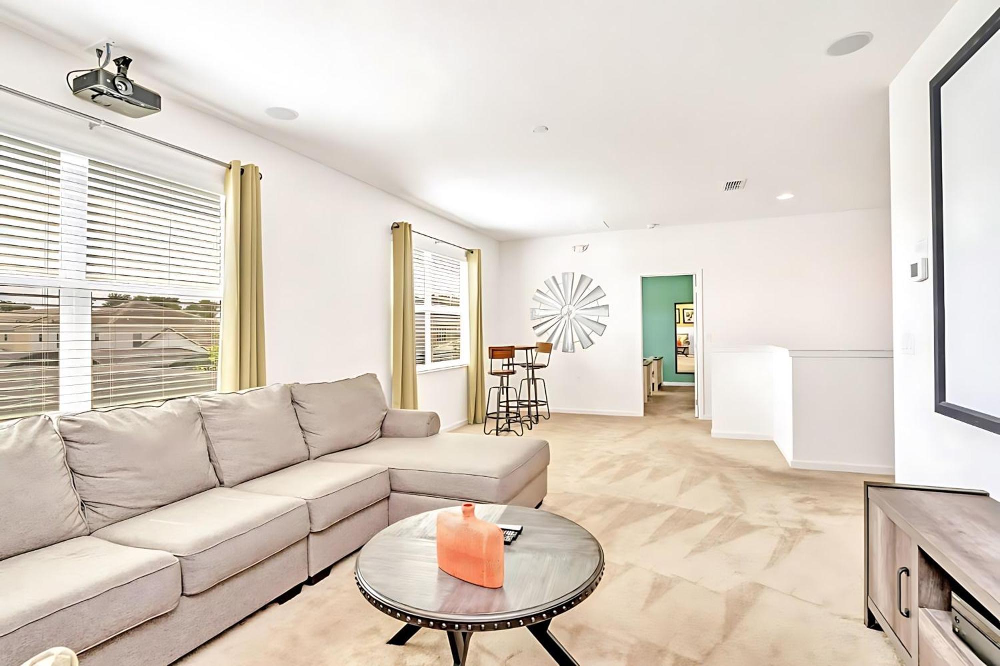 Family - 6br Mansion - Private Pool, Theater, Bbq And *