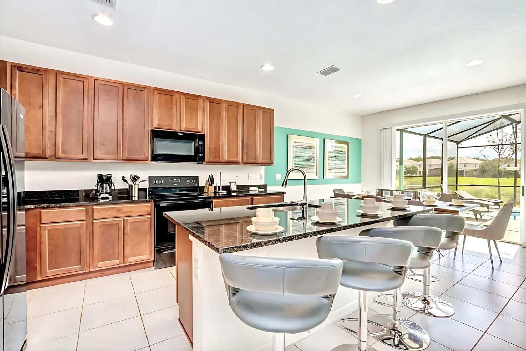 Hébergement de vacances Family - 6br Mansion - Private Pool, Theater, Bbq And