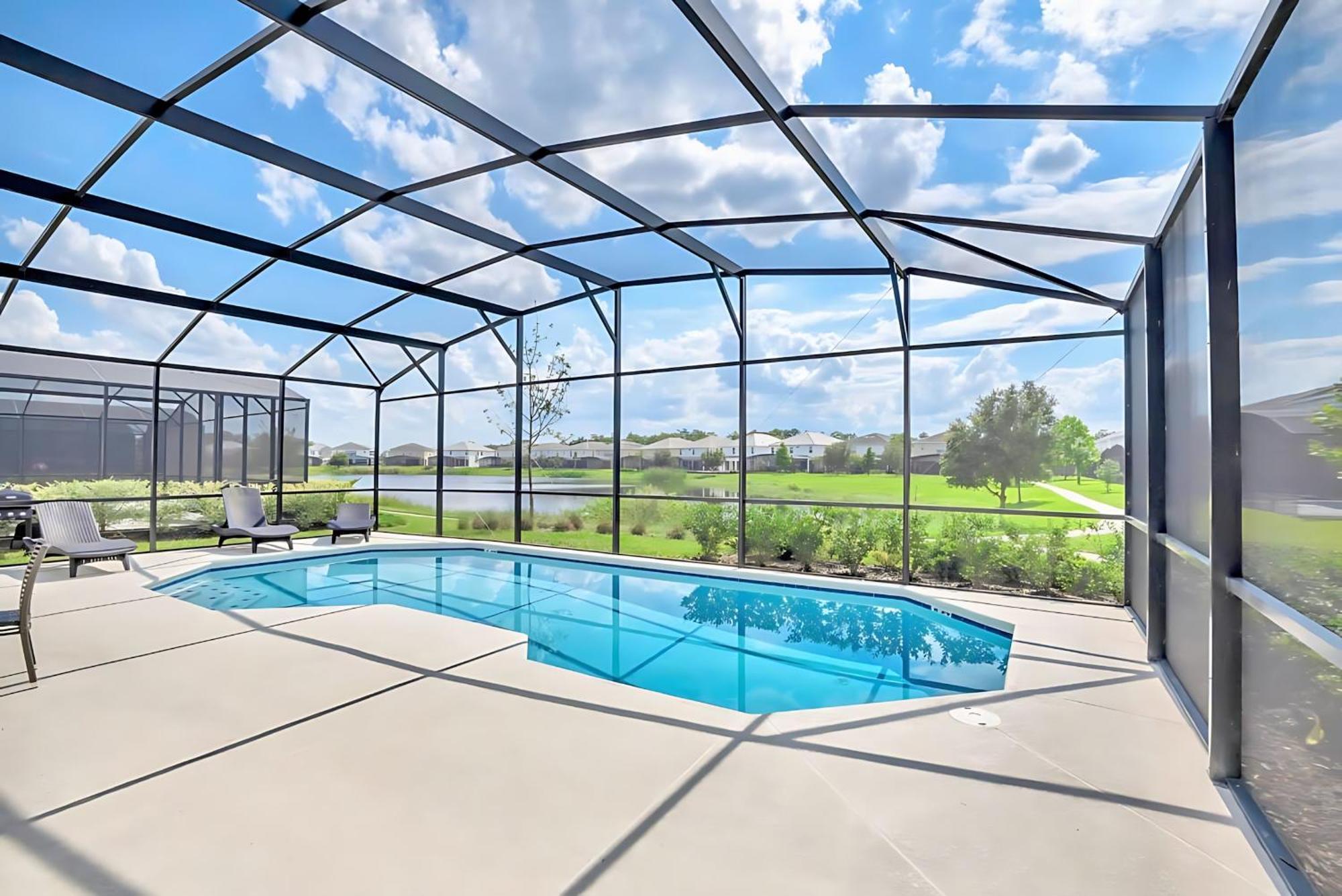 Holiday home Family - 6br Mansion - Private Pool, Theater, Bbq And Kissimmee